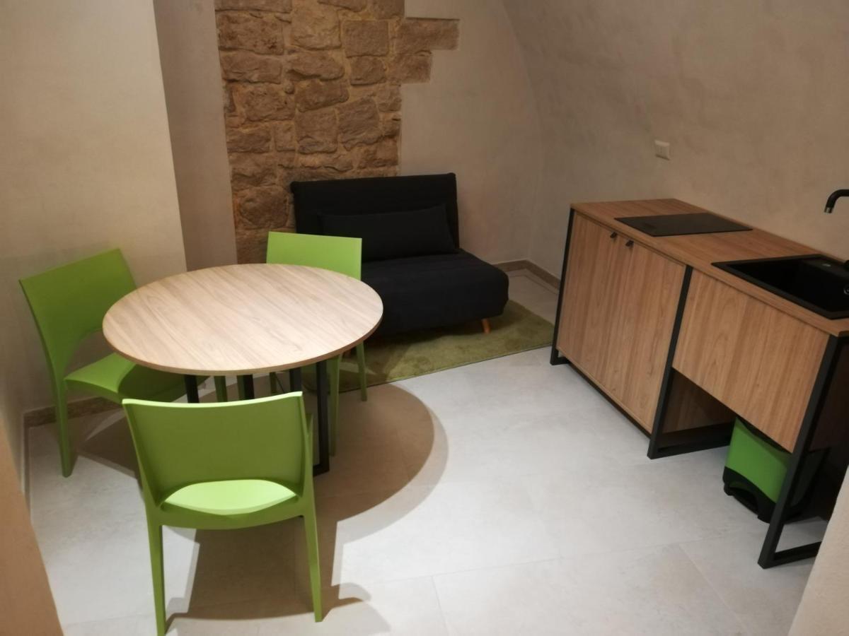 Locus Pendinelli Trani Bed & Breakfast Exterior photo